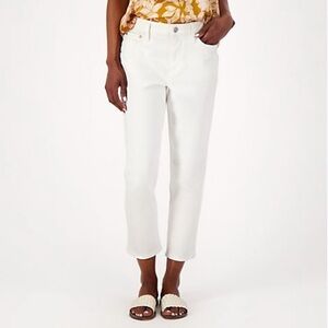 🐷🆕 Candace Cameron Bure White Cropped Jeans